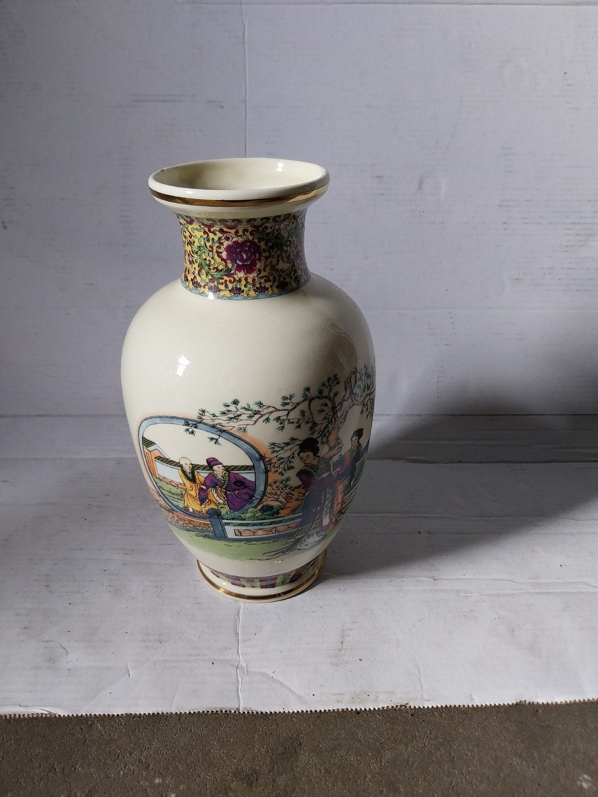 Antieke Chinese Vaas met Handgeschilderde Scènes, Ophalen of Verzenden