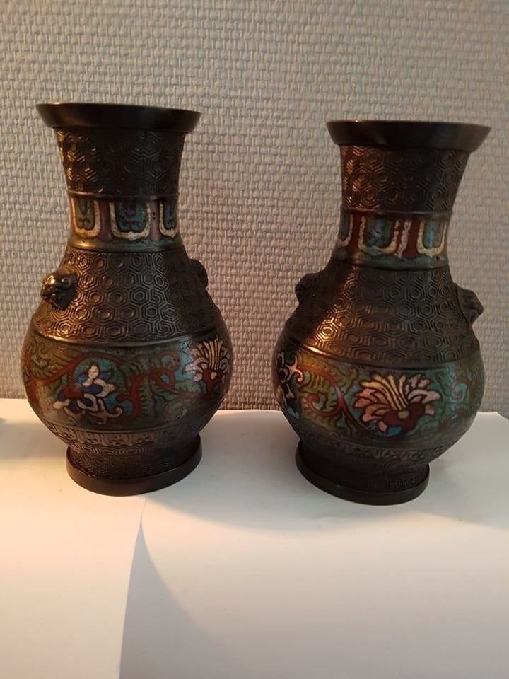 Oude Japanse 2 champagnevazen, Ophalen, Brons