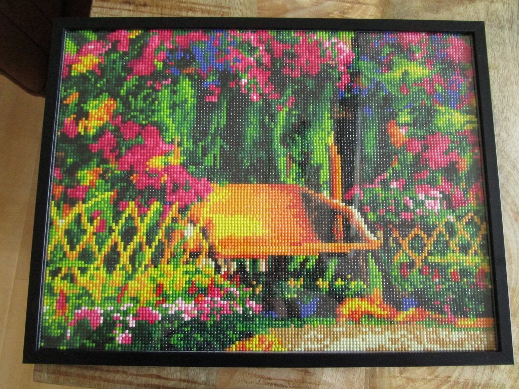 Gemaakte diamond painting in lijst - parkbankje, Minder dan 50 cm, Overige typen, Ophalen of Verzenden, Zo goed als nieuw