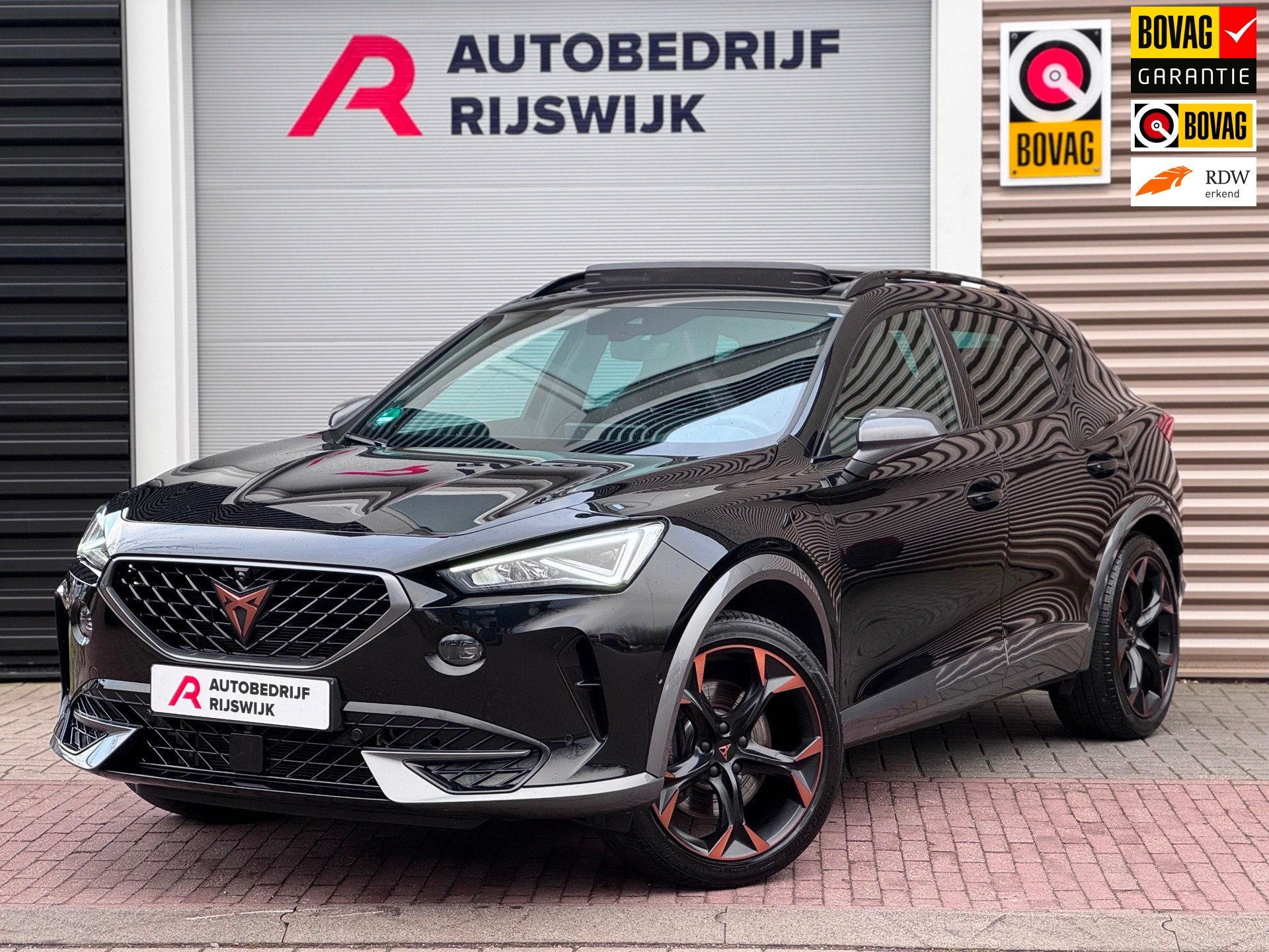 CUPRA Formentor 1.4 e-Hybrid VZ Copper Edition Memory/Pano/S, Auto's, Gebruikt, 4 cilinders, Zwart, Hybride Elektrisch/Benzine