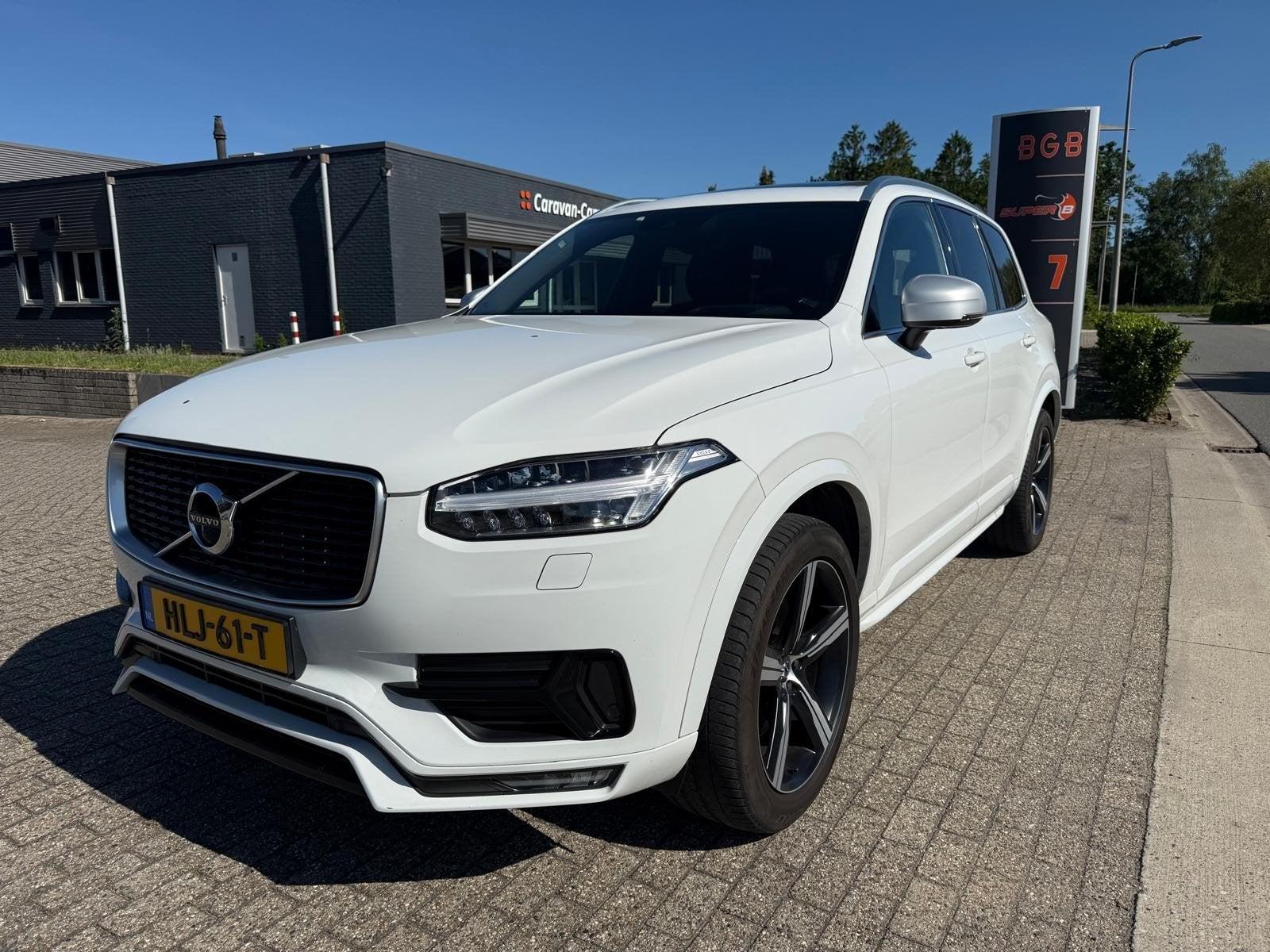 Volvo XC90 T5 250pk Geartronic 7P AWD 2018 Wit, Auto's, 4 cilinders, 1969 cc, 360° camera, 7 stoelen