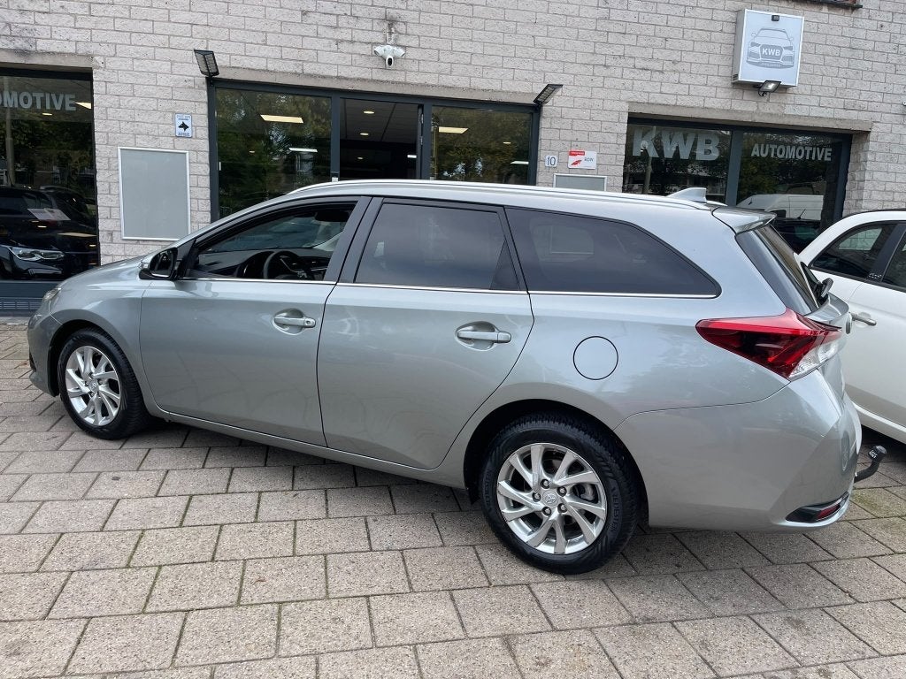 Foto 5 van Toyota Auris Touring Sports 1.2T Business Pano Trekhaak Navi