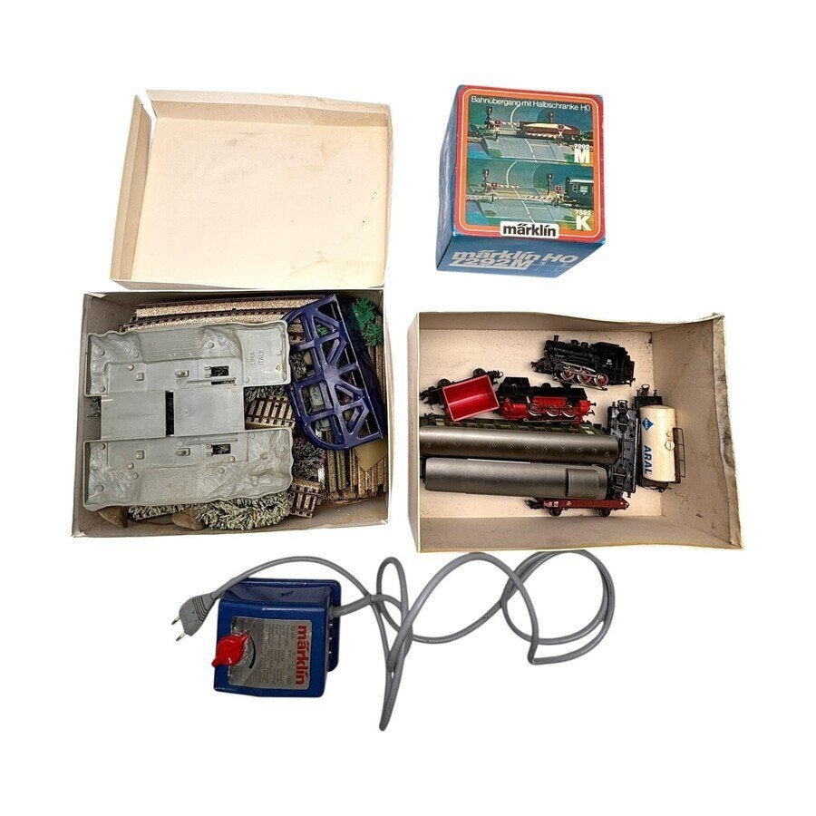 Lot treintjes, o.a. Märklin, Antiek en Kunst, Ophalen of Verzenden