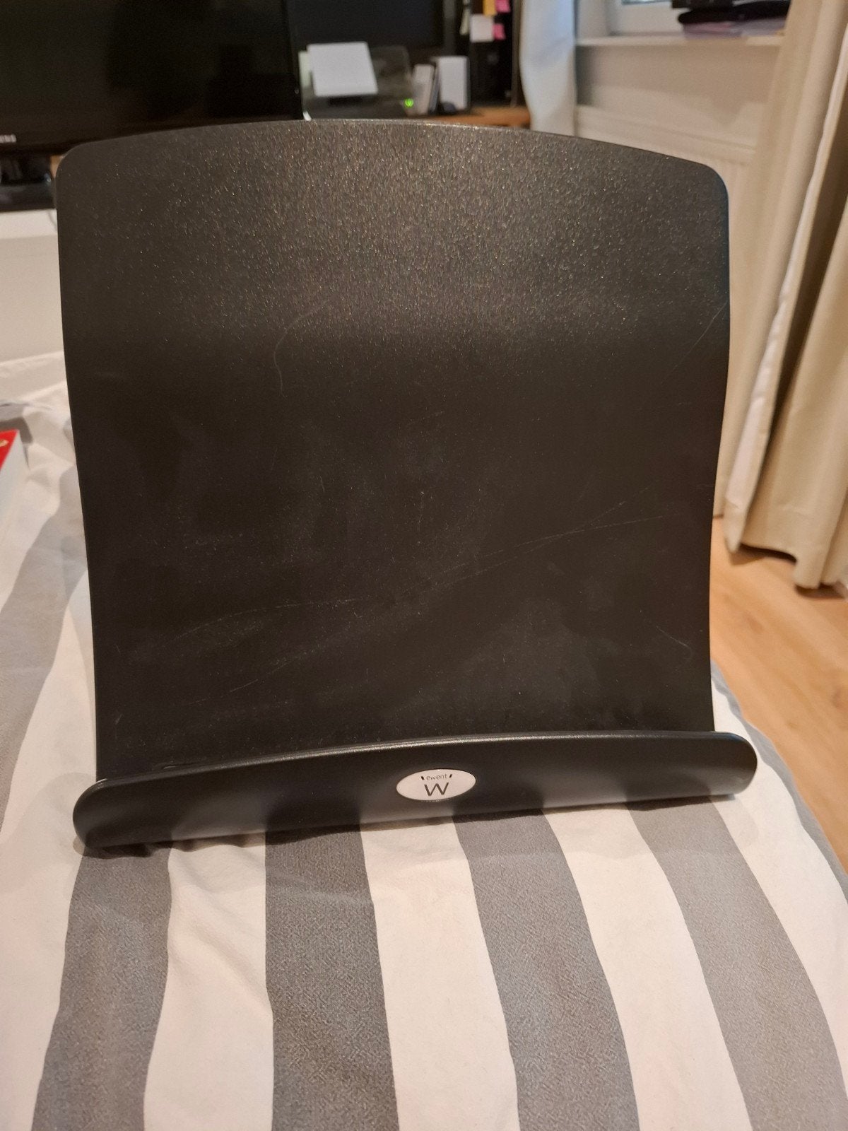 Ewent EW1251 Notebook Stand Deluxe met USB-hub, Ophalen of Verzenden, Gebruikt, Ewent, In hoogte verstelbaar
