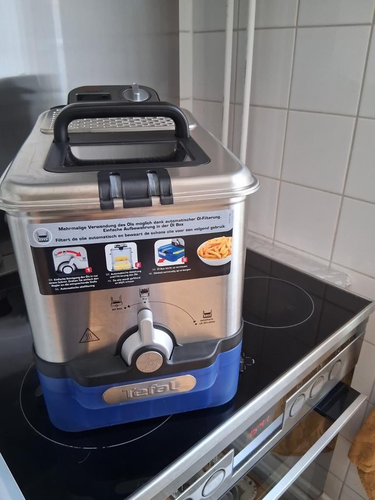 Prima Tefal friteuse 3.5 L, Ophalen of Verzenden, Zo goed als nieuw, Uitneembare binnenpan