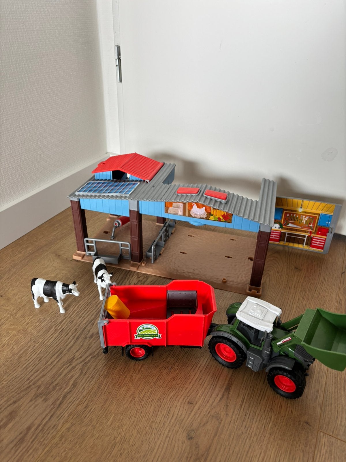 Boederij met geluid en Licht en Fendt Tractor en 2.Koeien, Ophalen of Verzenden, Zo goed als nieuw