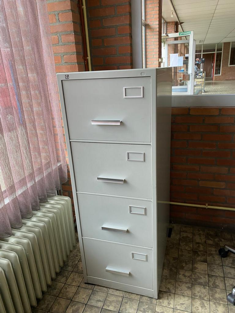 Gispen archiefkast met 4 laden, Huis en Inrichting, Kasten | Roldeurkasten en Archiefkasten, Ophalen, Minder dan 50 cm, Gebruikt
