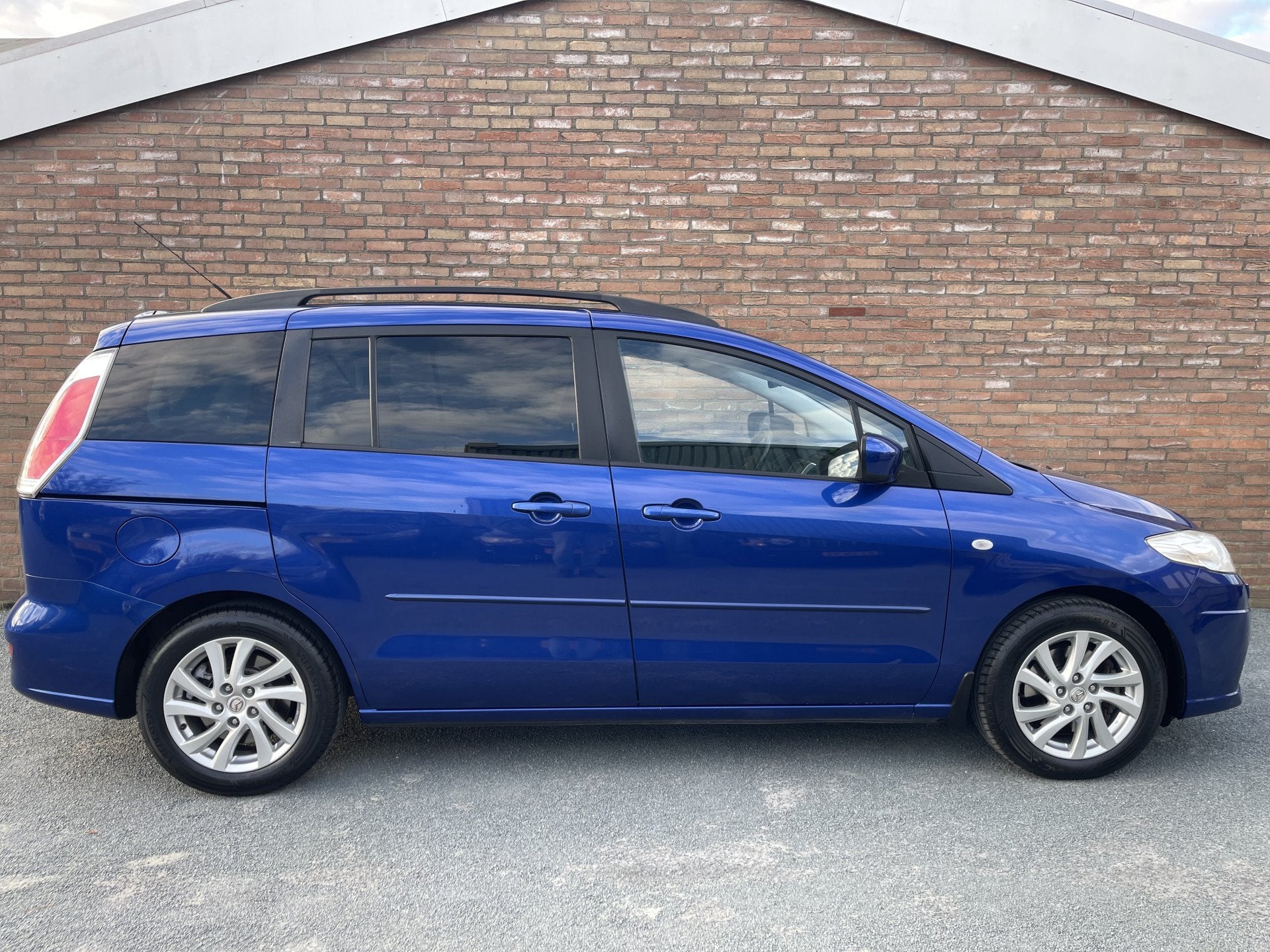 Mazda 5 2.0 Touring 7 personen Super nette auto (bj 2008), Auto's, Gebruikt, Zwart, 4 cilinders, Blauw
