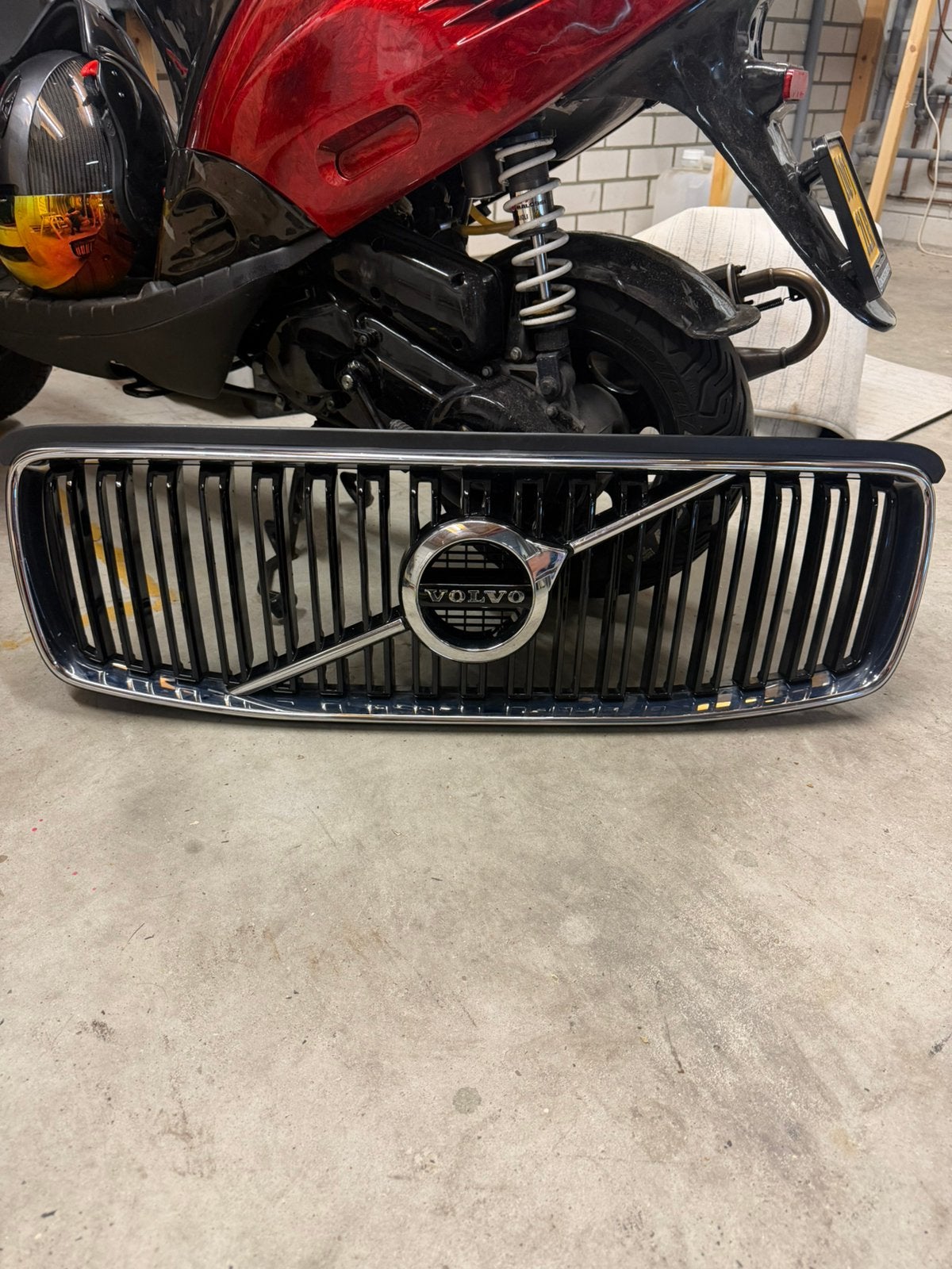 Originele Volvo XC60 grille, facelift model 2014–2017, Ophalen, Voor, Volvo, Bumper