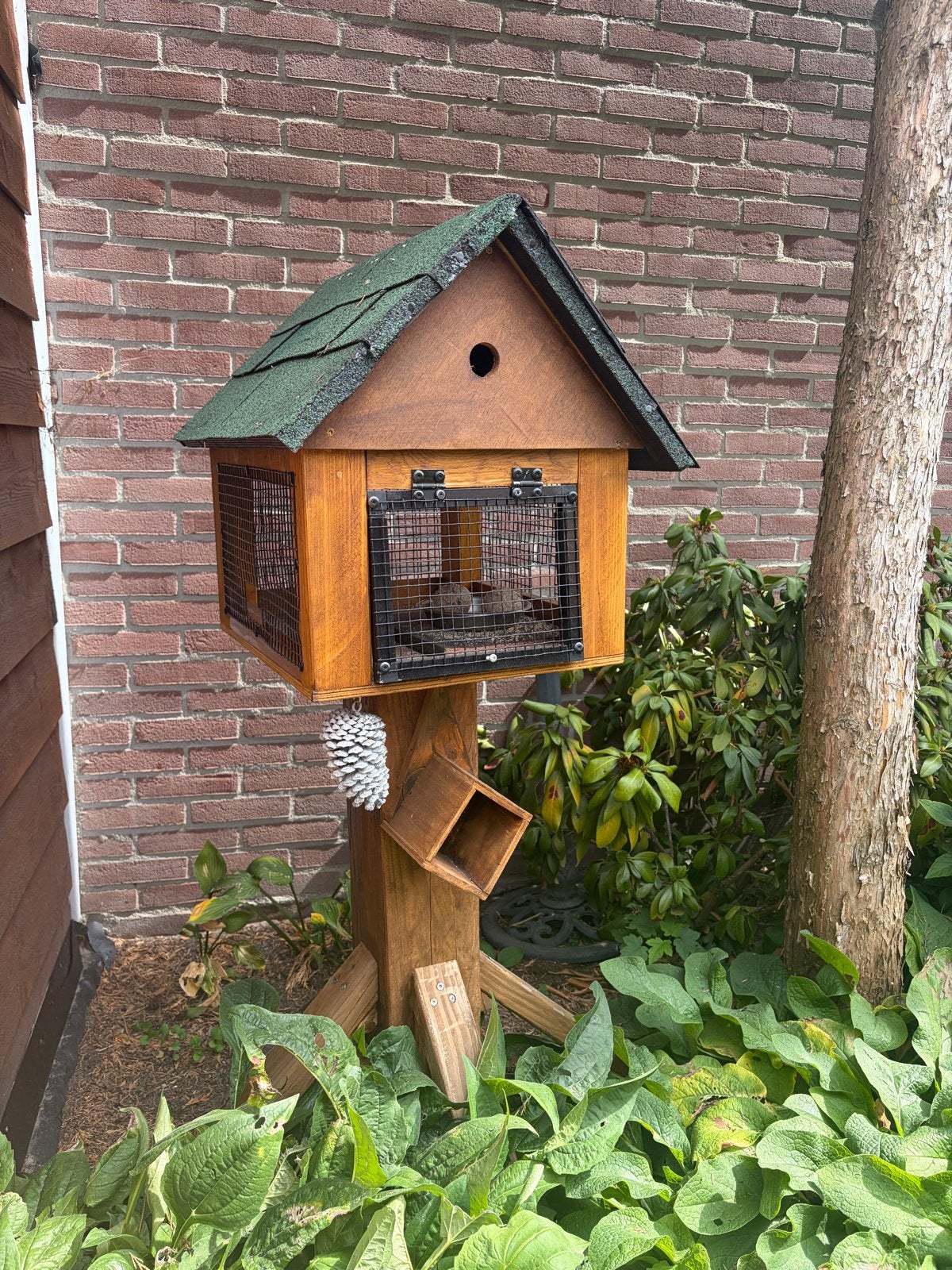 Zelfgemaakt houten vogelhuis, Tuin en Terras, Vogelhuisjes en Vogelbaden, Ophalen, Zo goed als nieuw