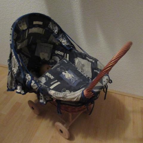 rieten poppenwagen met pop, Ophalen, Gebruikt, Overige typen