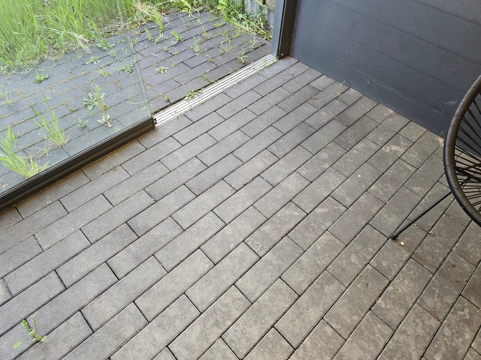Gratis af te halen 65 m² beton klinkers, Tuin en Terras, Ophalen, Gebruikt, Beton, Klinkers