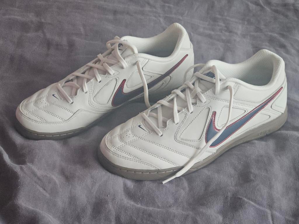 Unworn Nike Gato, Size 45, Wit, Nike, Nieuw, Ophalen of Verzenden