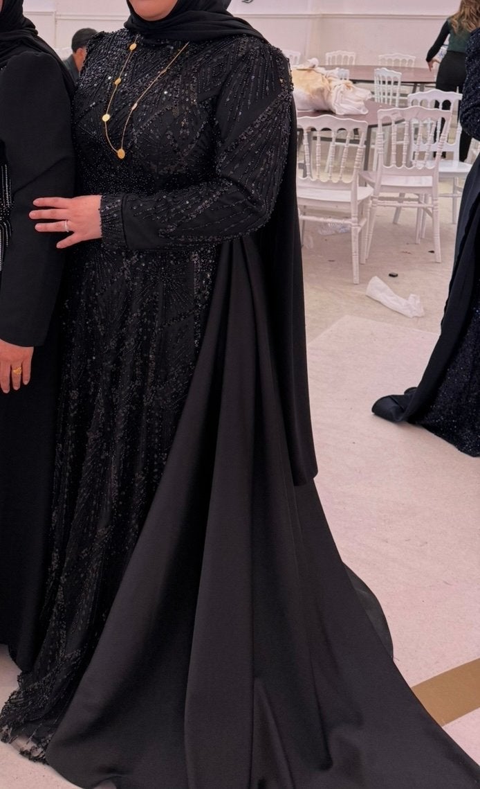 Prachtige Abiye jurk, maat 52, zo goed als nieuw, Kleding | Dames, Jurken, Ophalen of Verzenden, Zo goed als nieuw, Maat 46/48 (XL) of groter