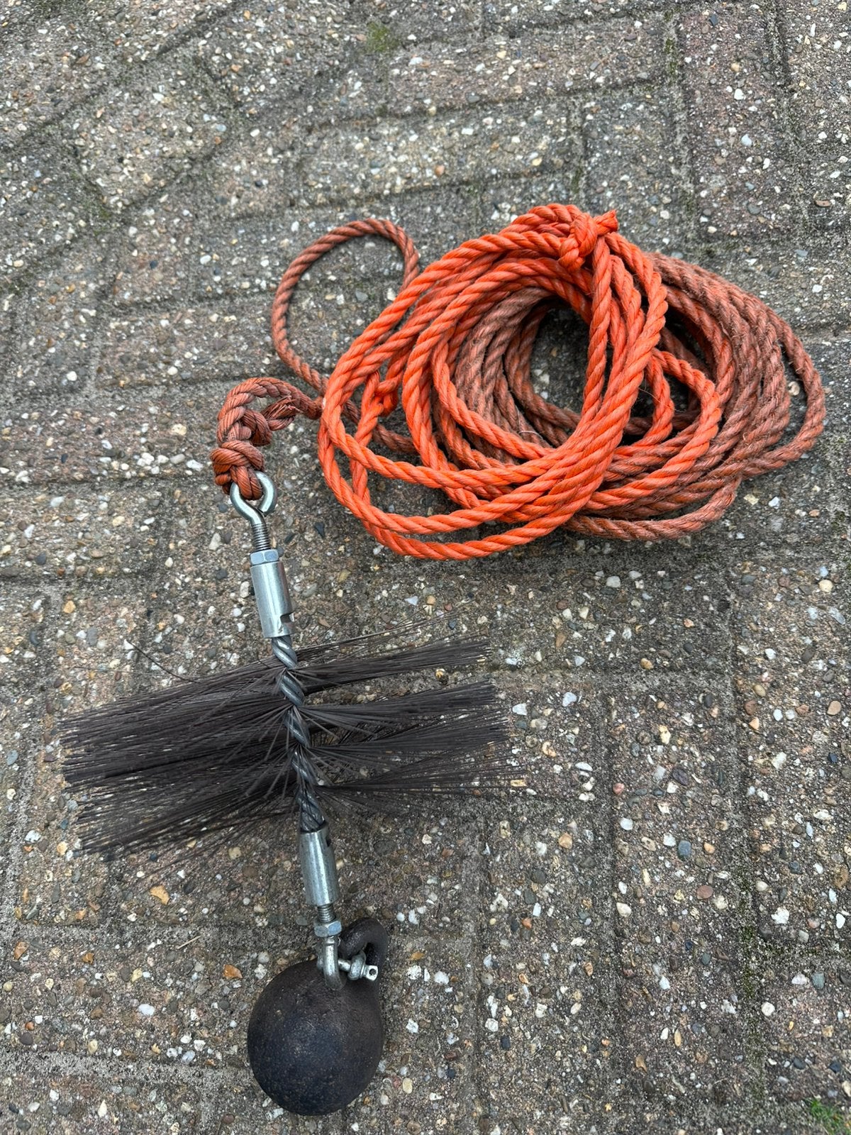 Kogelveegset voor schoorsteenvegen, Ophalen, Gebruikt
