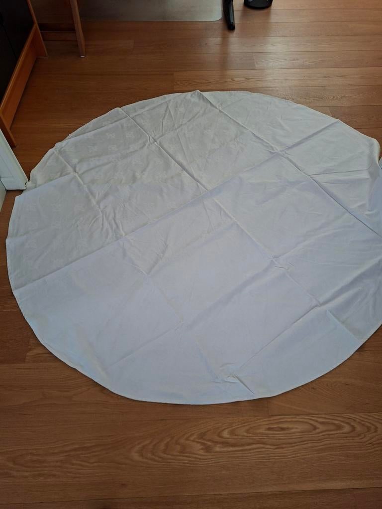 Tafelkleed, Ophalen of Verzenden, Zo goed als nieuw, Rond