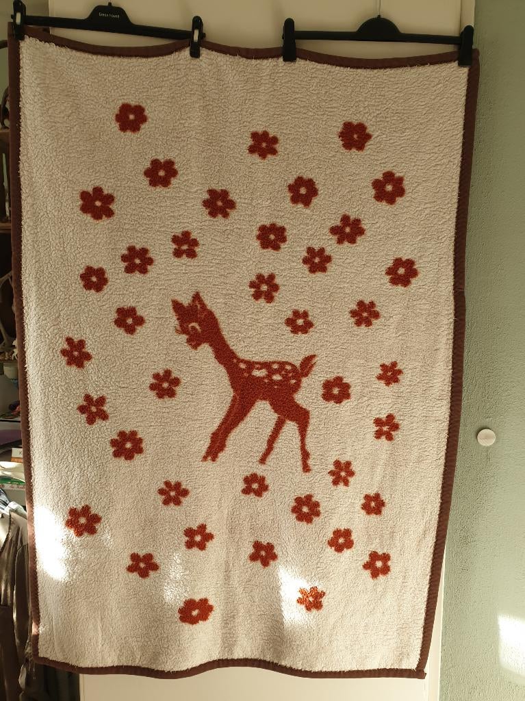 Vintage ledikant dekentje "Bambi", Ophalen of Verzenden, Gebruikt, Ledikant