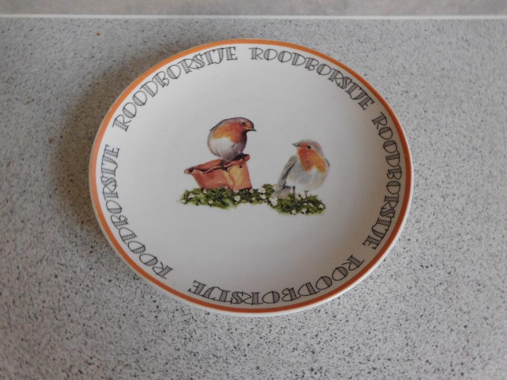 Bord 18 cm. Roodborst Hollandse Vogels door Elles, Ophalen of Verzenden, Zo goed als nieuw, Bord(en), Overige stijlen