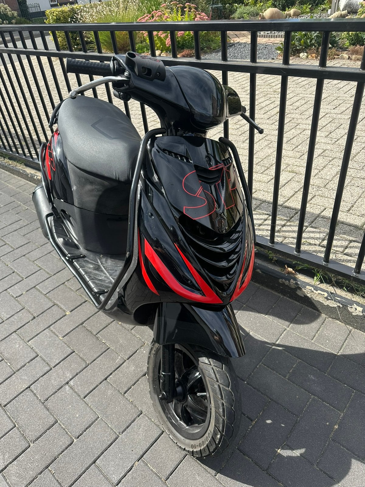 Piaggio Zip 172cc AC Bromkenteken, Fietsen en Brommers, Scooters | Piaggio, Ophalen, Tweetakt, Zip, Zo goed als nieuw