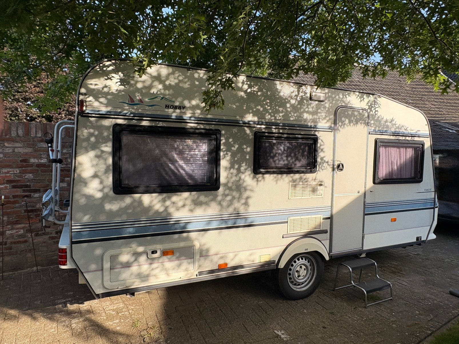 Hobby Classic 460 T, Caravans en Kamperen, Caravans, Vast bed, Rondzit, Hobby, Tot en met 4
