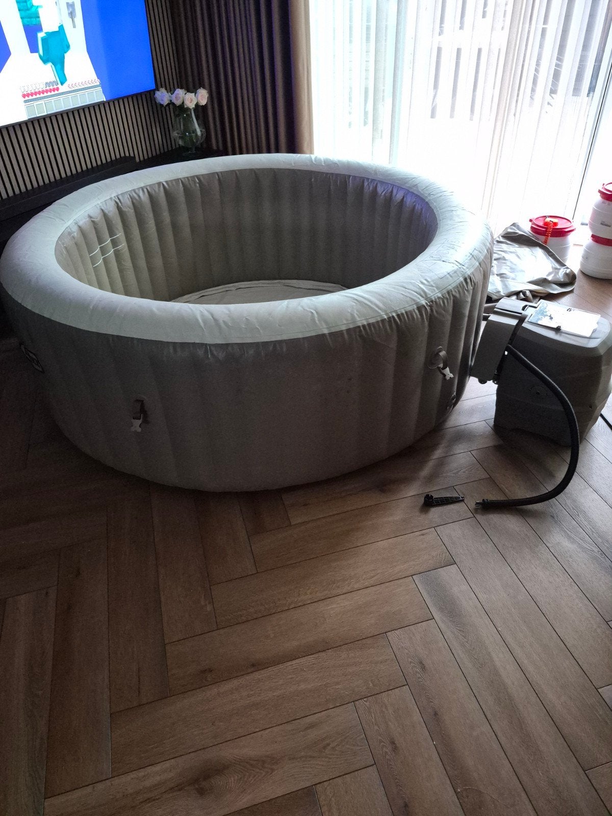 Intex PureSpa opblaasbare jacuzzi met pomp en afdekzeil, Tuin en Terras, Bubbelbaden en Hottubs, Ophalen, Gebruikt, Afdekzeil