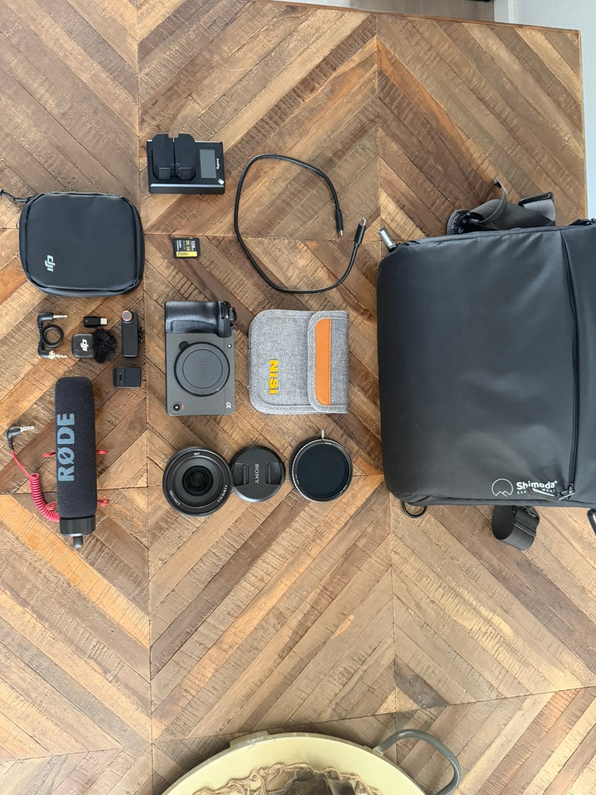 Sony FX30 Cinema Line + Sony 16–55mm F2.8 G + accessoires, Ophalen, Zo goed als nieuw, Sony