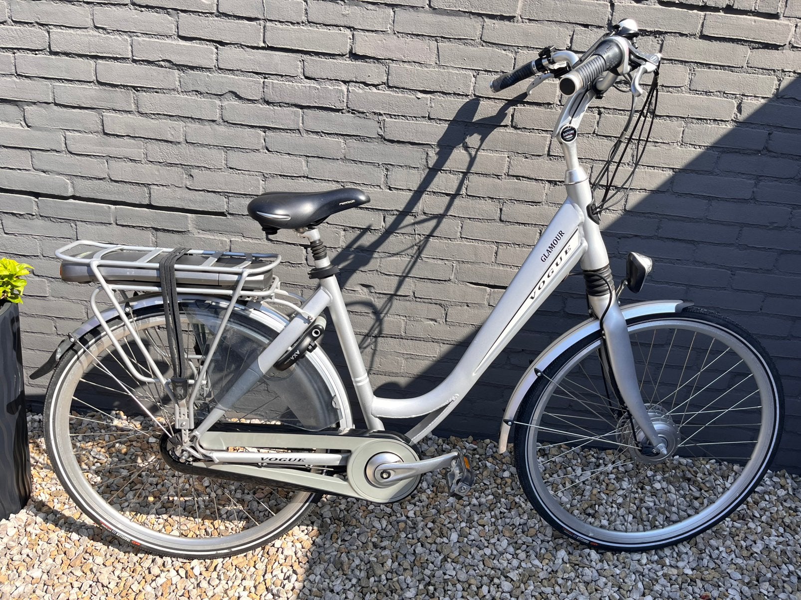 Vogue glamour 374 wh, Fietsen en Brommers, Elektrische fietsen, Ophalen, Gebruikt, 30 tot 50 km per accu, Overige merken