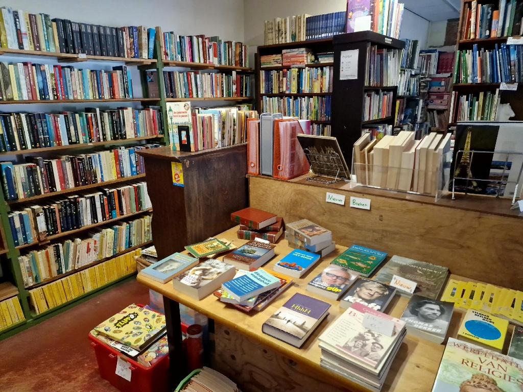 Diverse boeken, Ophalen of Verzenden, Gelezen