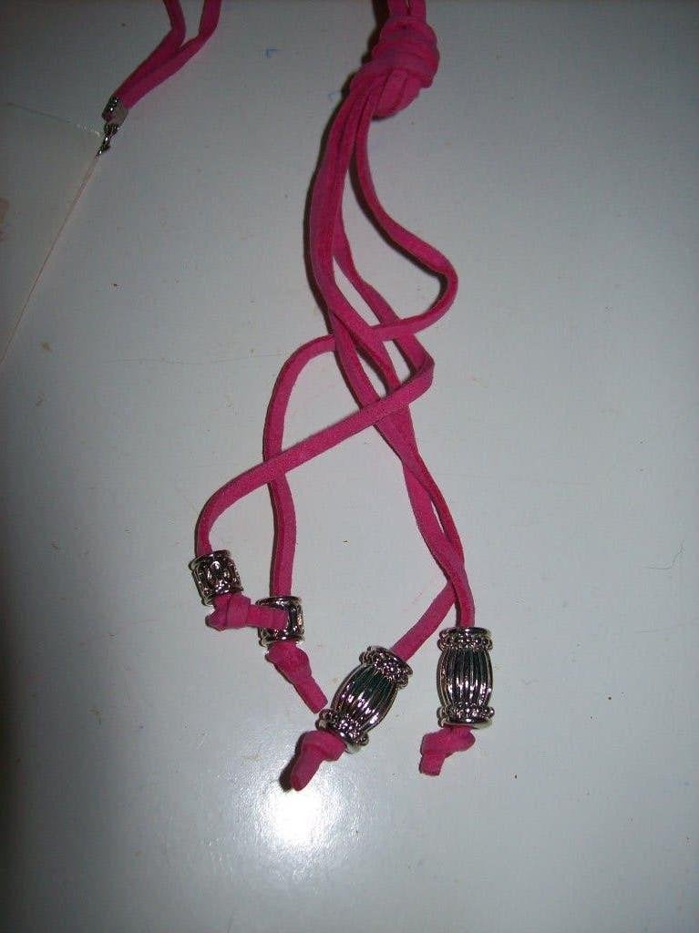 Ketting Mooie Roze Seude Koorden Zilvertint Hangertjes, Nieuw, Ophalen of Verzenden, Roze, Overige materialen