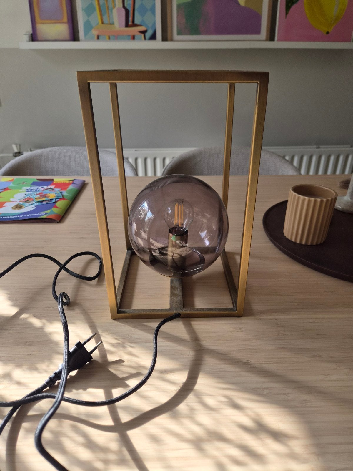 Moderne tafellamp Karwei, goudkleurig met glazen bol, Ophalen, Overige merken, Goud, Glas