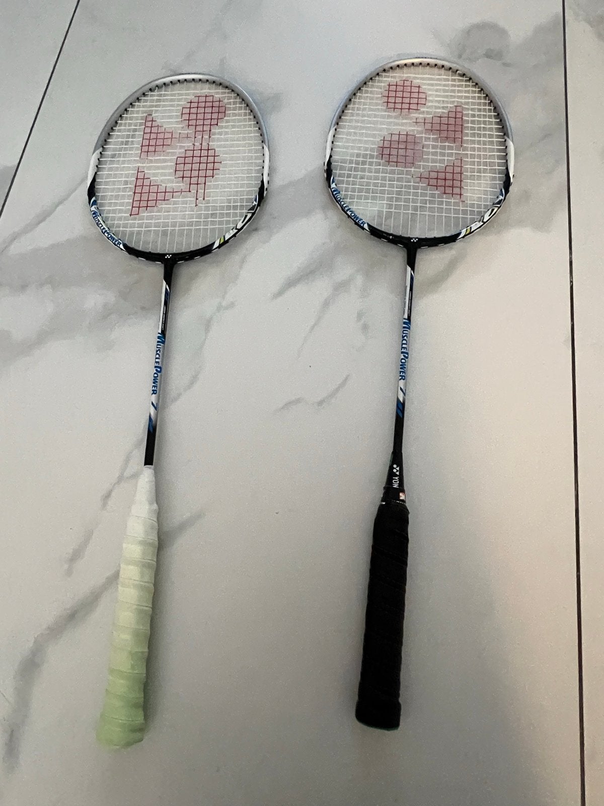 Yonex Muscle Power 7 Badminton Rackets (2 stuks), Ophalen of Verzenden, Gebruikt, Racket(s)