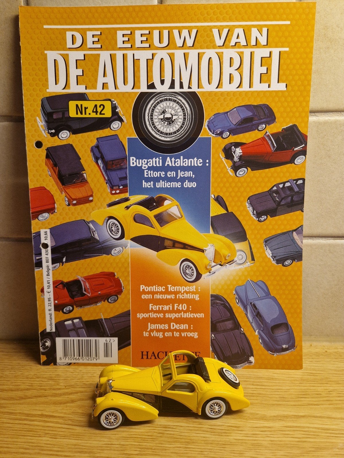 solido bugatti 57s atalante 1939 tijdschrift doosje, Ophalen of Verzenden, Zo goed als nieuw, Auto, Solido