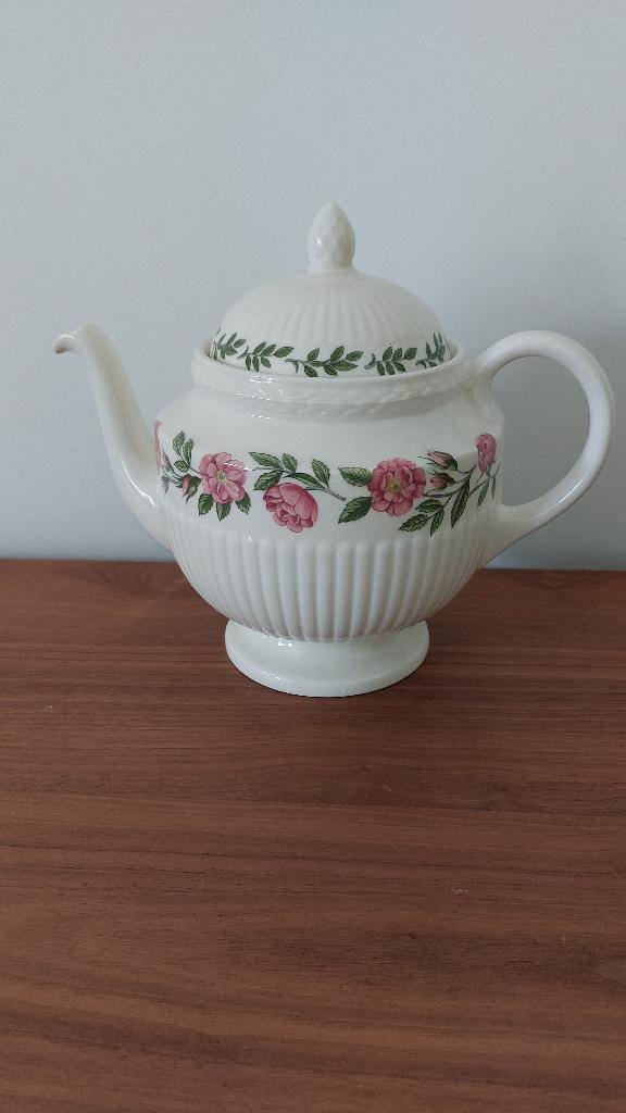 Theepot Wedgwood Rosalind, Huis en Inrichting, Keuken | Servies, Ophalen, Overige typen, Zo goed als nieuw, Wedgwood