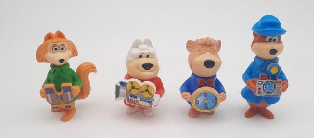 Yogi Bear 4 verschillende figuurtjes Ferrero 1995, Ophalen of Verzenden, Zo goed als nieuw