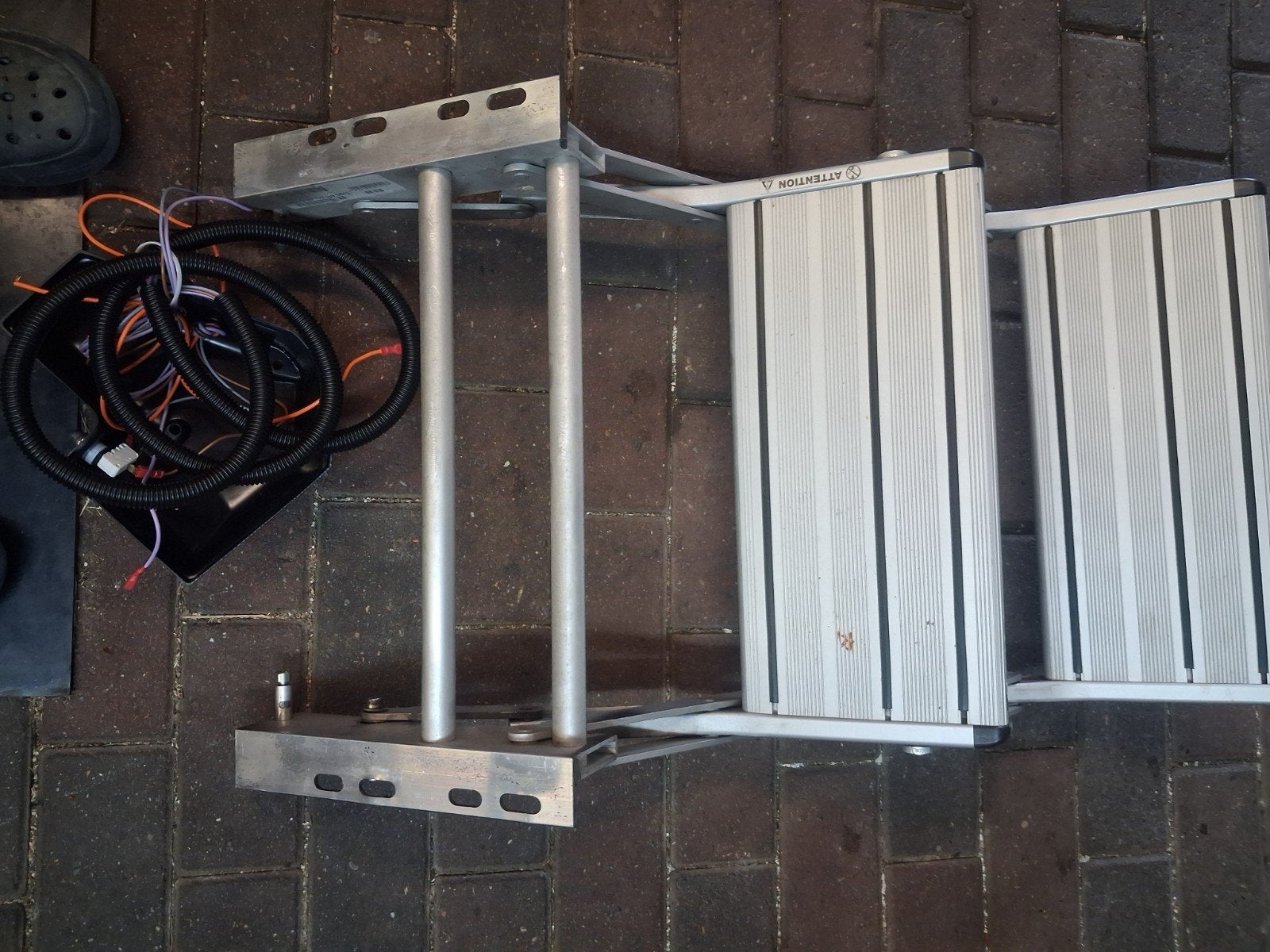 Thule camper trapje zonder motor, Ophalen of Verzenden