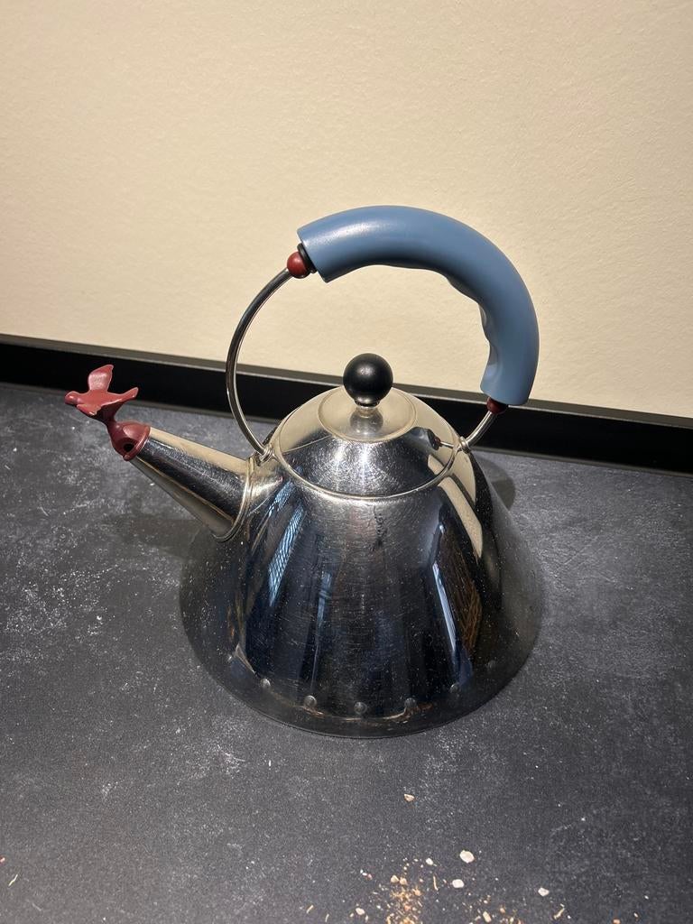 Alessi fluitketel met vogel - Designklassieker, Huis en Inrichting, Keuken | Keukenbenodigdheden, Ophalen, Gebruikt