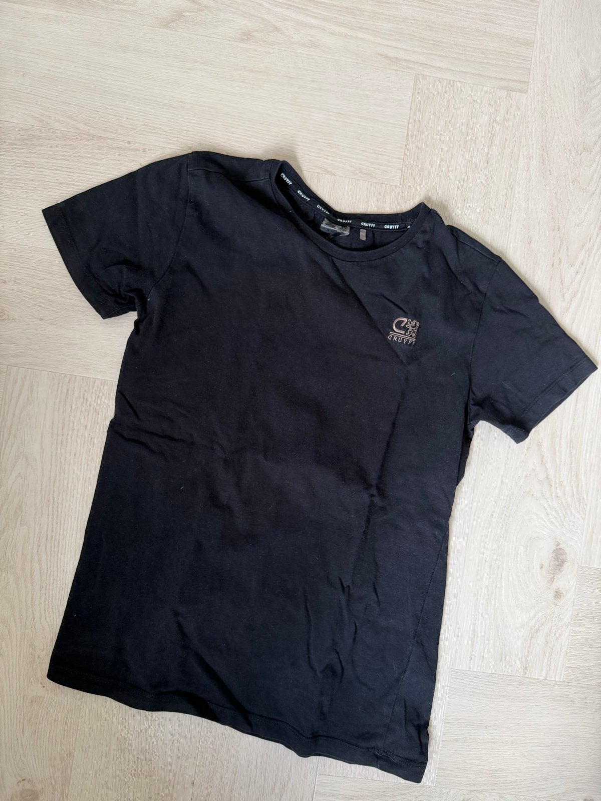 Cruijff T-shirt maat 164 (valt als 152) - Zo goed als nieuw, Ophalen of Verzenden, Zo goed als nieuw, Jongen, Shirt of Longsleeve