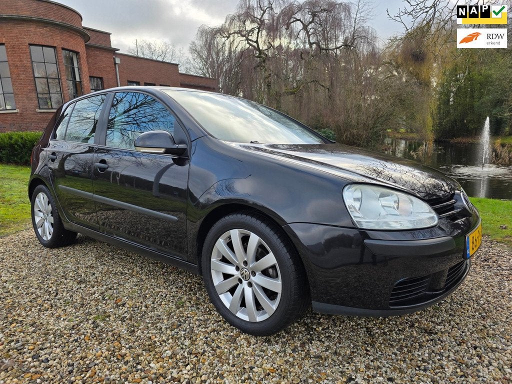 Volkswagen Golf 1.6 FSI Comfortline 5-deurs *apk:05-2026*, Auto's, Volkswagen, Voorwielaandrijving, Gebruikt, 4 cilinders, Zwart