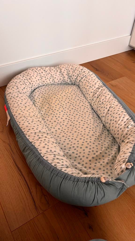 Done By Deer babynestje met bewaarhoes, Kinderen en Baby's, Babywiegjes en Ledikanten, Ophalen, Zo goed als nieuw, Overige typen
