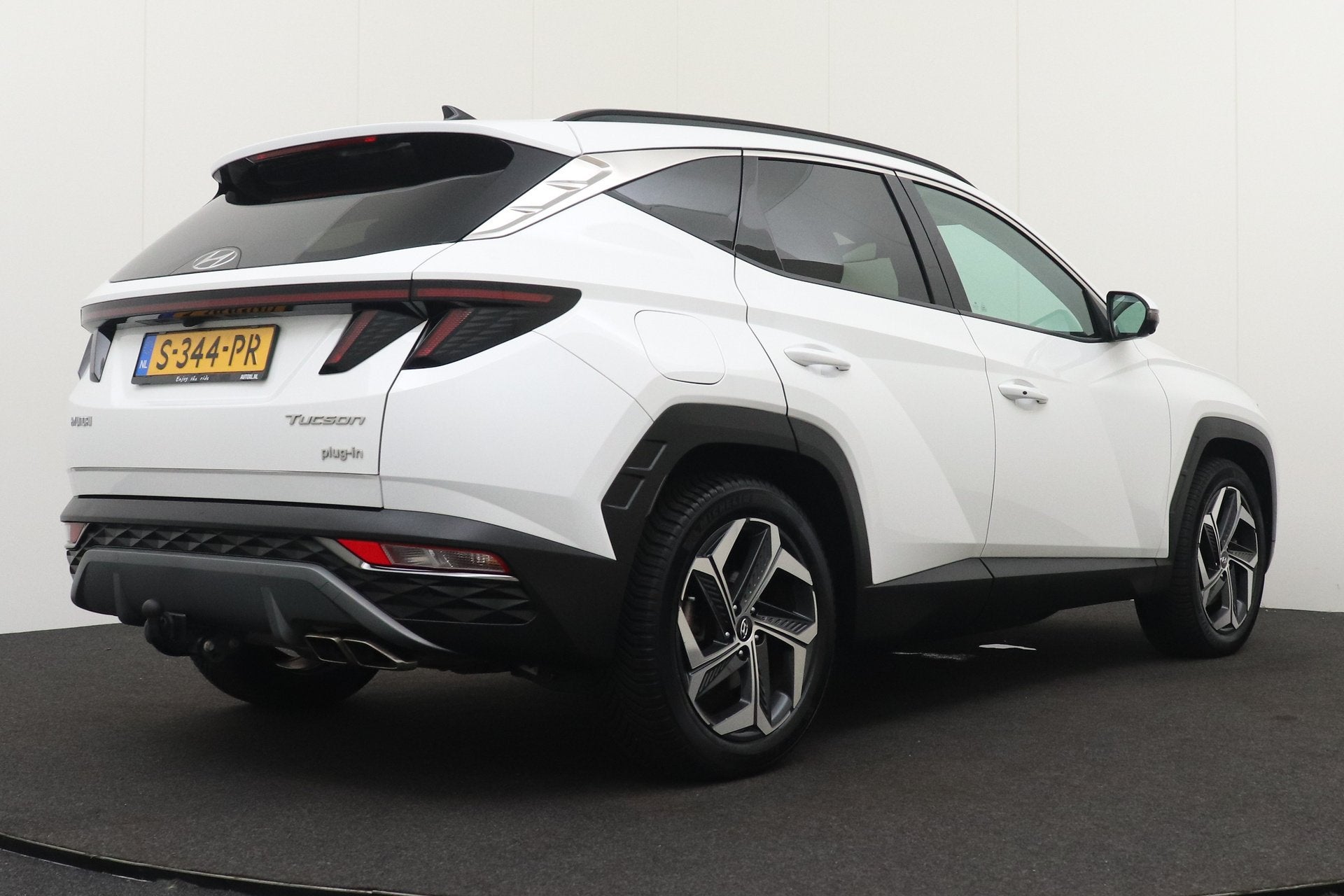Hyundai Tucson 1.6 T-GDI PHEV Premium 4WD 360* Camera Memory, Auto's, Automaat, Gebruikt, 4 cilinders, Wit