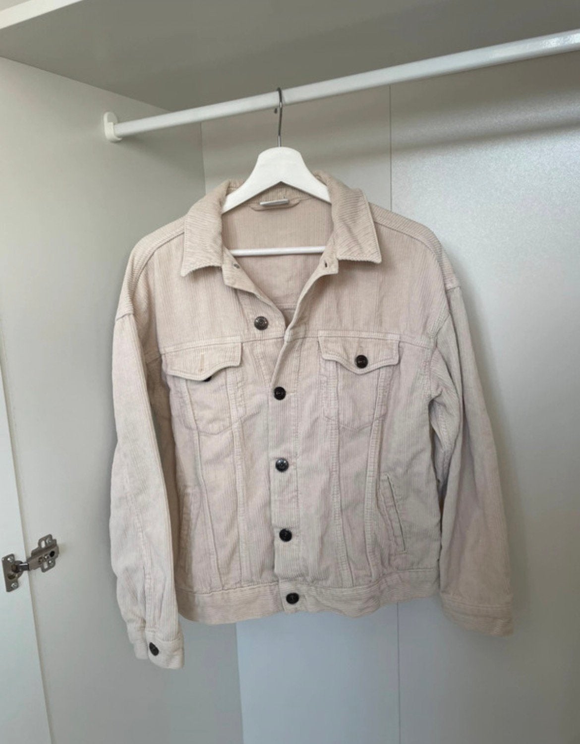 Spijkerjas beige maat s urban outfitters, Ophalen of Verzenden, Zo goed als nieuw, Maat 36 (S), Beige