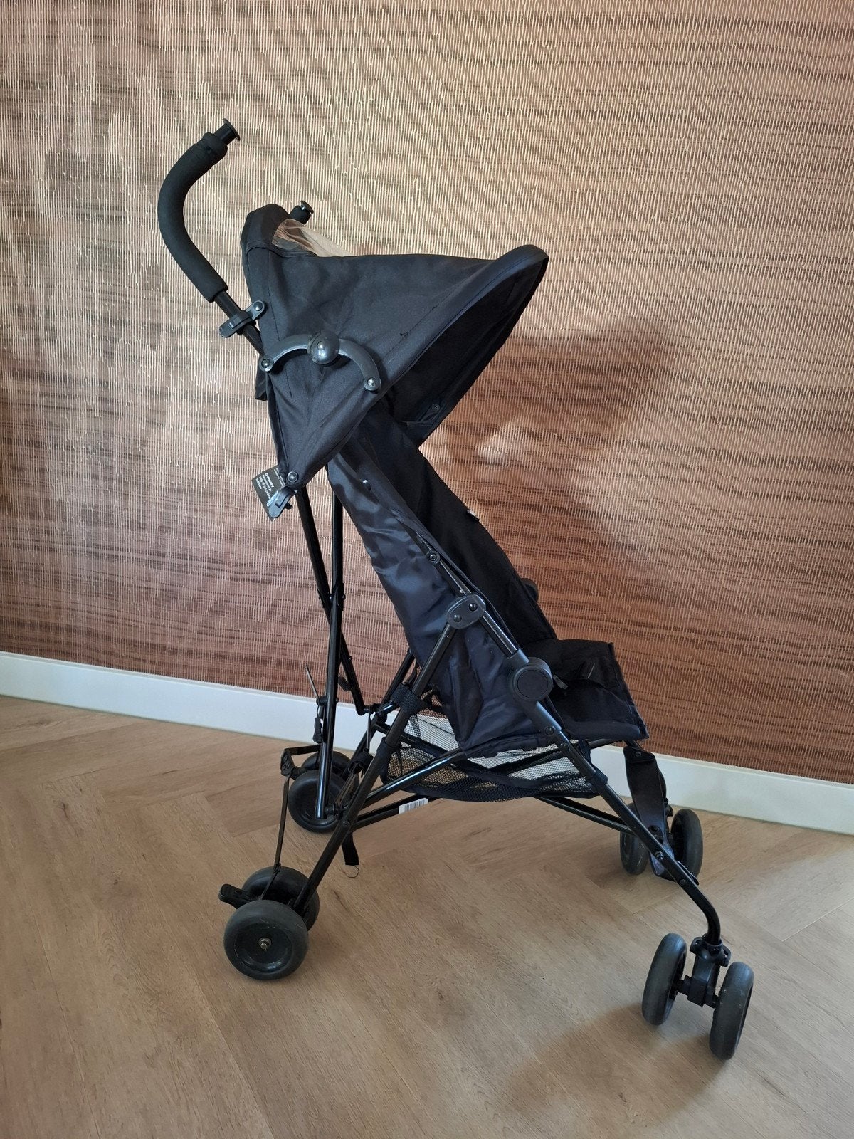 Eenvoudige buggy Puck zwart, Ophalen, Zonnekap