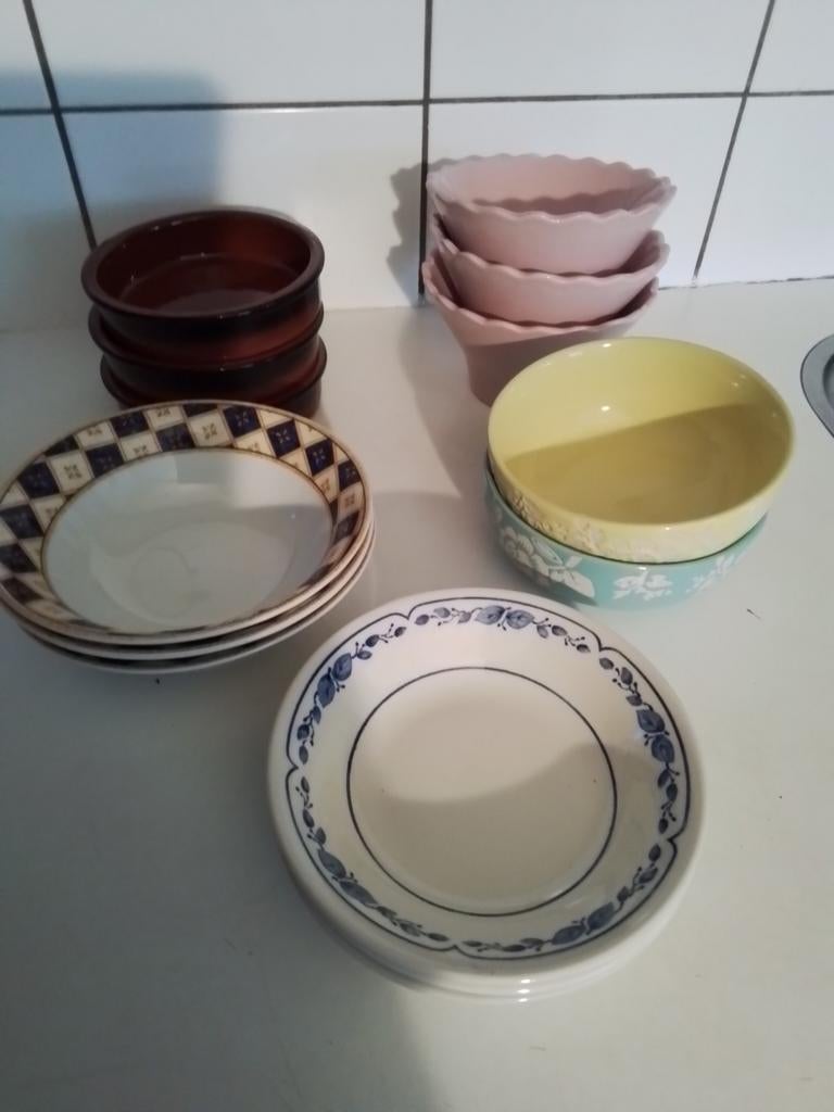 Diverse schaaltjes - 14 stuks, samen 10 euro per stuk 1 euro, Gebruikt, Keramiek, Ophalen of Verzenden, Schaal of Schalen