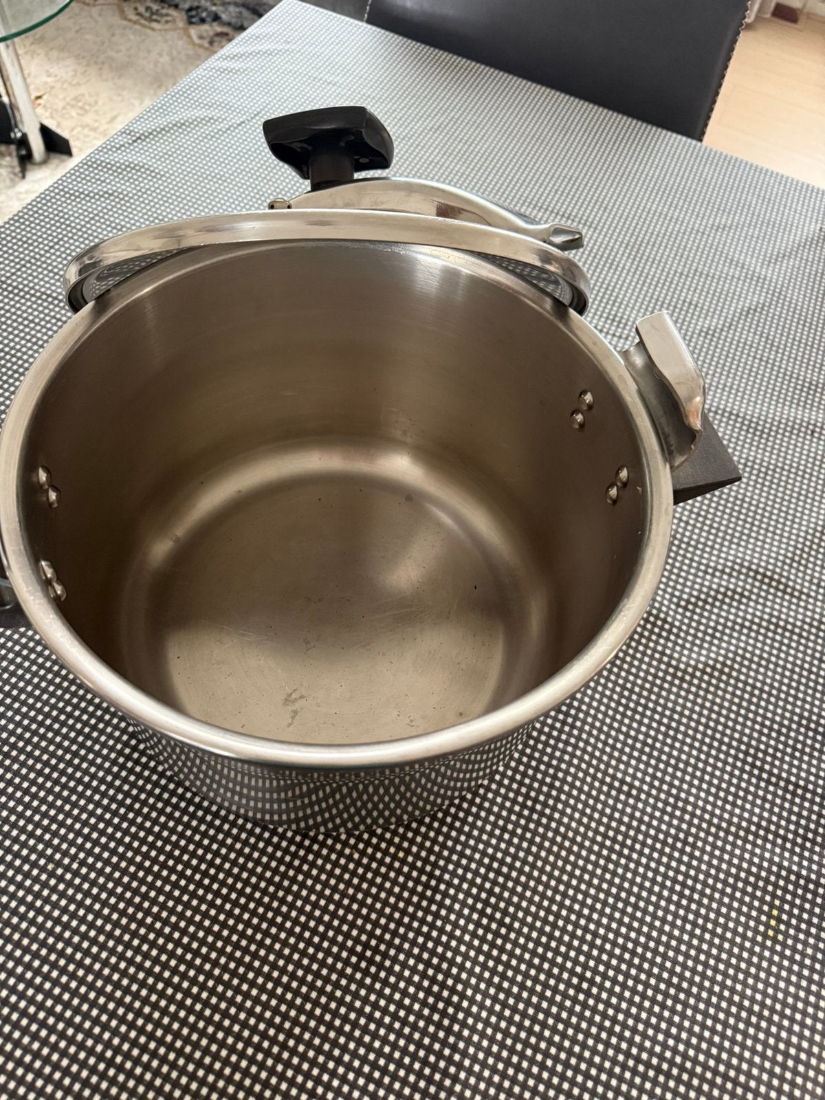 Tefal snelkookpan met een ruime inhoud van 10 liter., Ophalen, Zo goed als nieuw, Rvs