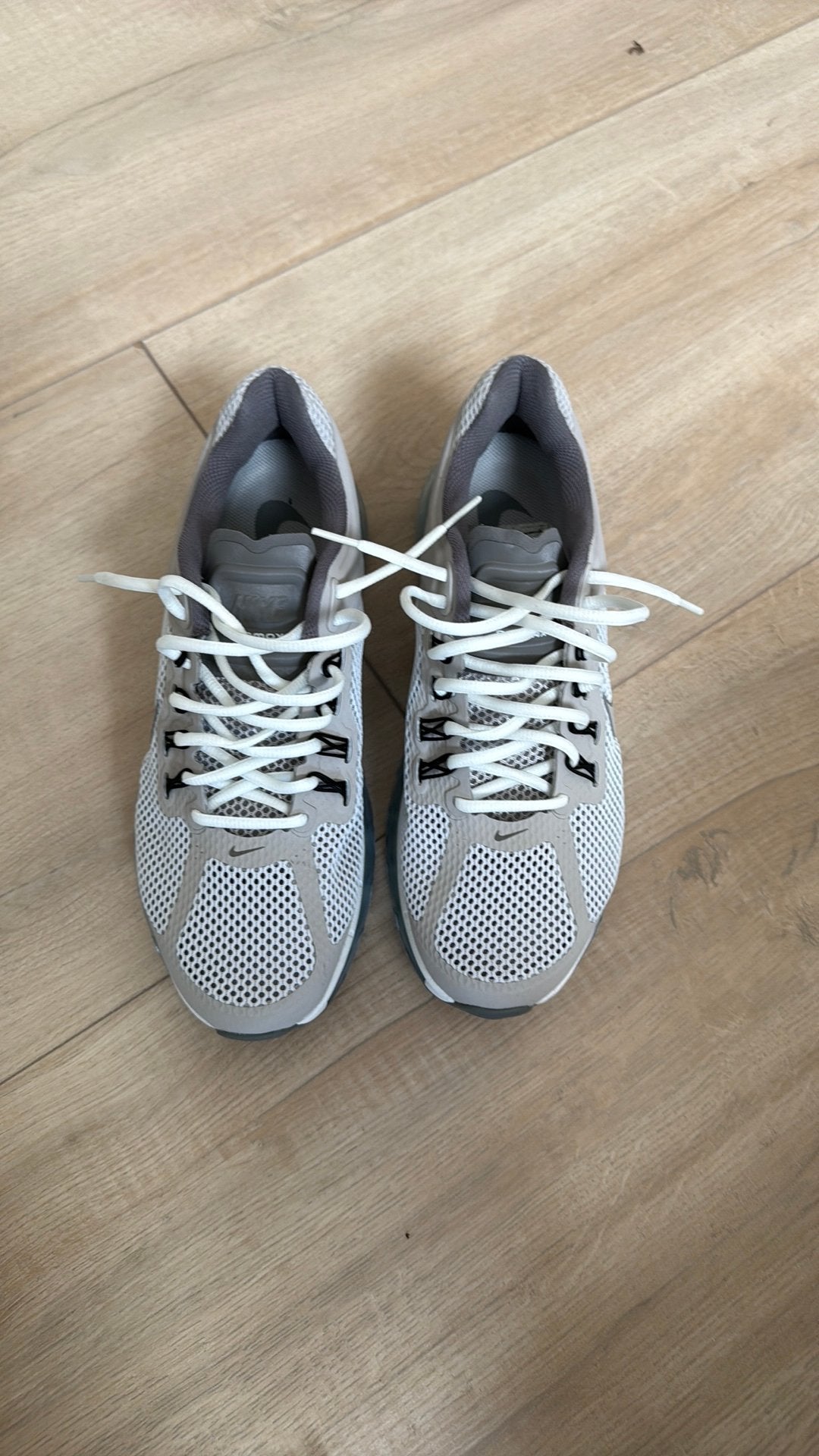 Air max 2013 maat 43, Kleding | Heren, Ophalen of Verzenden, Zo goed als nieuw, Overige kleuren