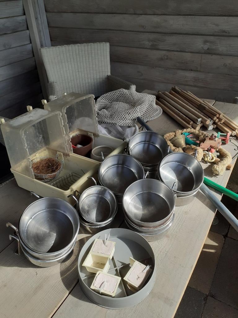 Vogelspullen, Ophalen, Eten en Drinken