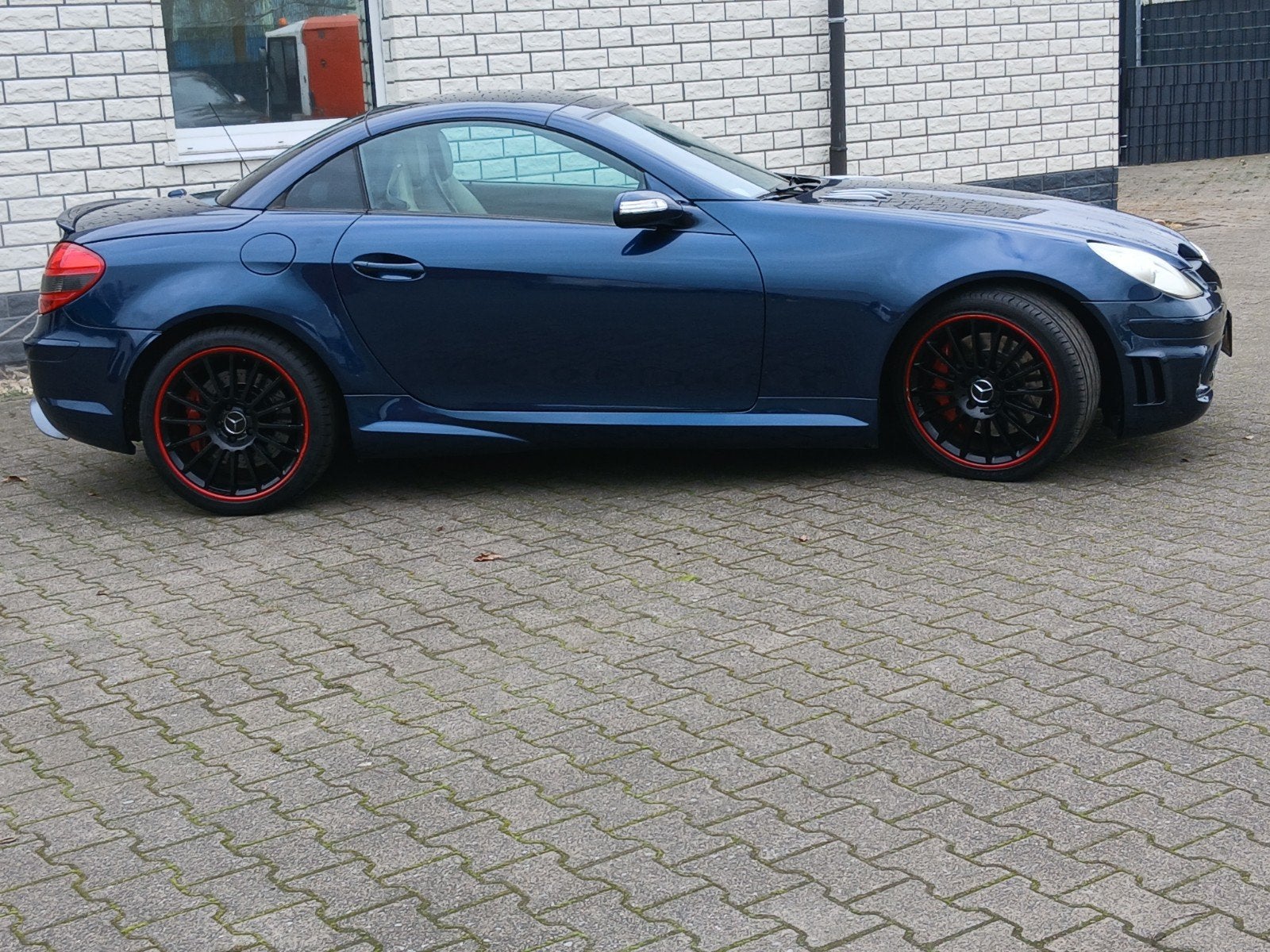 SLK 55 AMG V8 AUTOMAAT  BJ.2006 NU SLECHTS €15750, Auto's, Mercedes-Benz, Automaat, Euro 5, Achterwielaandrijving, Cabriolet