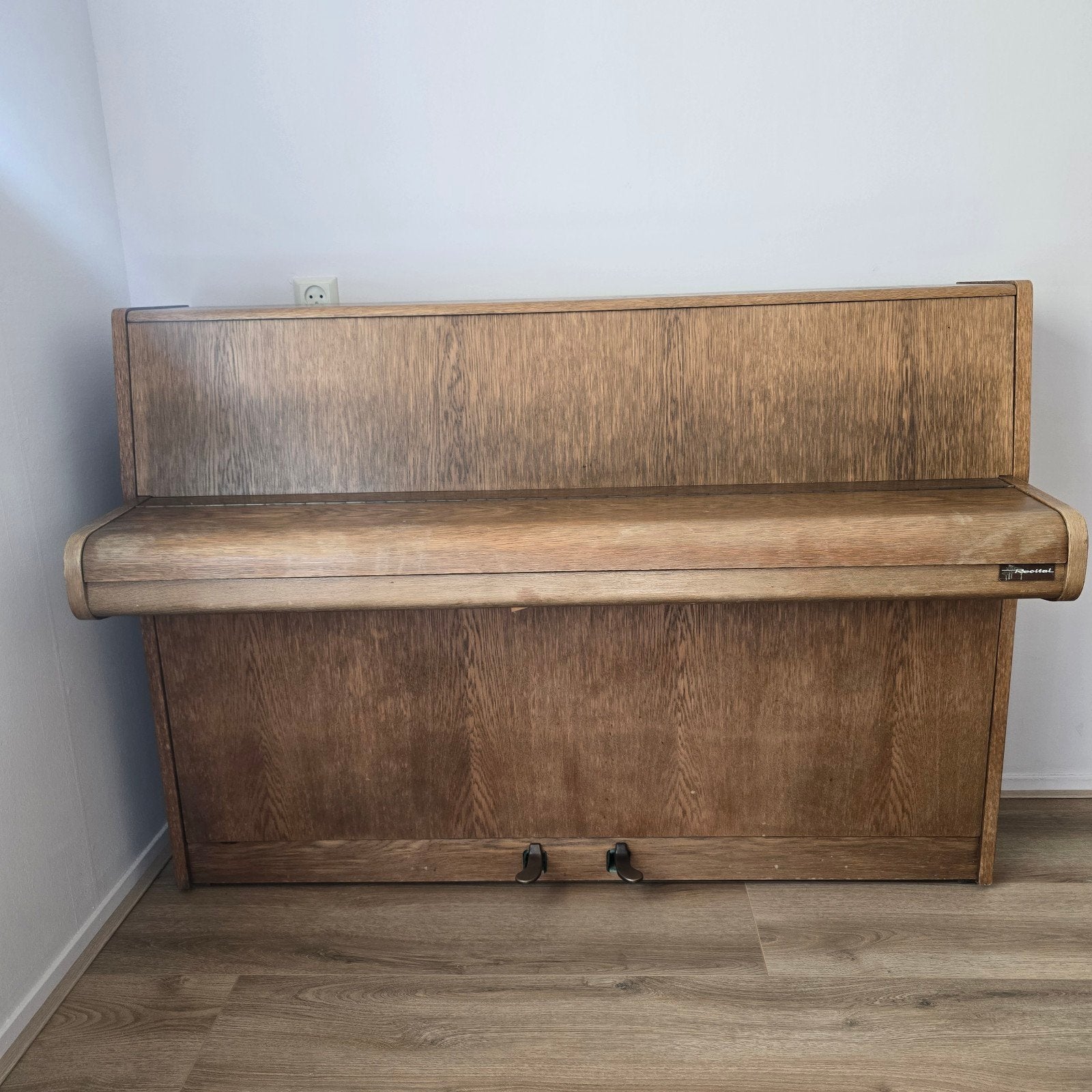 Geyer Recital piano – karaktervolle piano uit ca. 1982, Ophalen, Gebruikt, Bruin, Piano