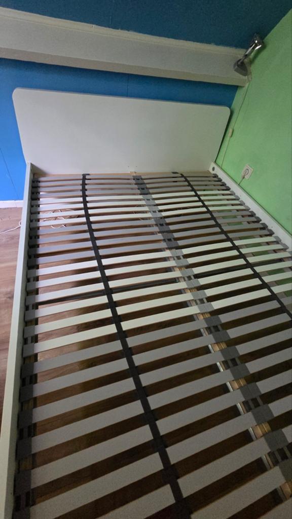 Ikea Askvoll tweepersoons bed 140x200, Huis en Inrichting, Slaapkamer | Bedden, Ophalen, Wit, Tweepersoons, 140 cm