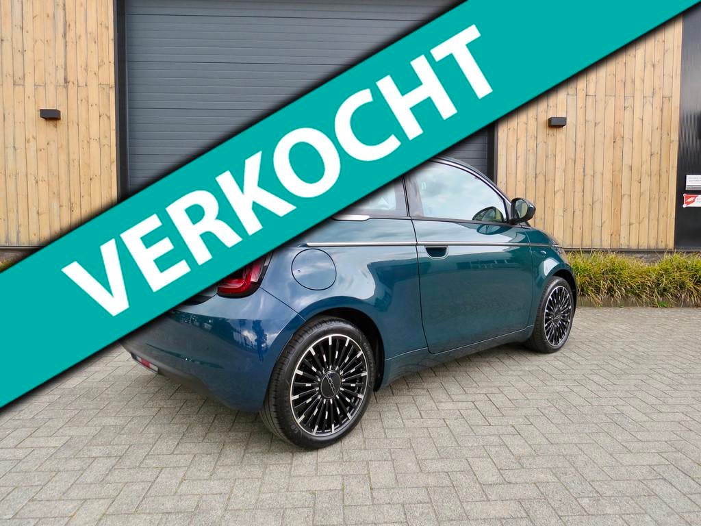 Fiat 500e La Prima cabrio 42 kWh *Carplay *Unieke kleur, Auto's, Gebruikt, Cabriolet, 4 stoelen, 116 pk
